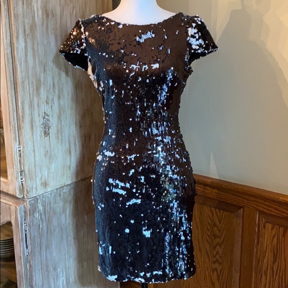 Dress the Population sequin shimmer mini dress